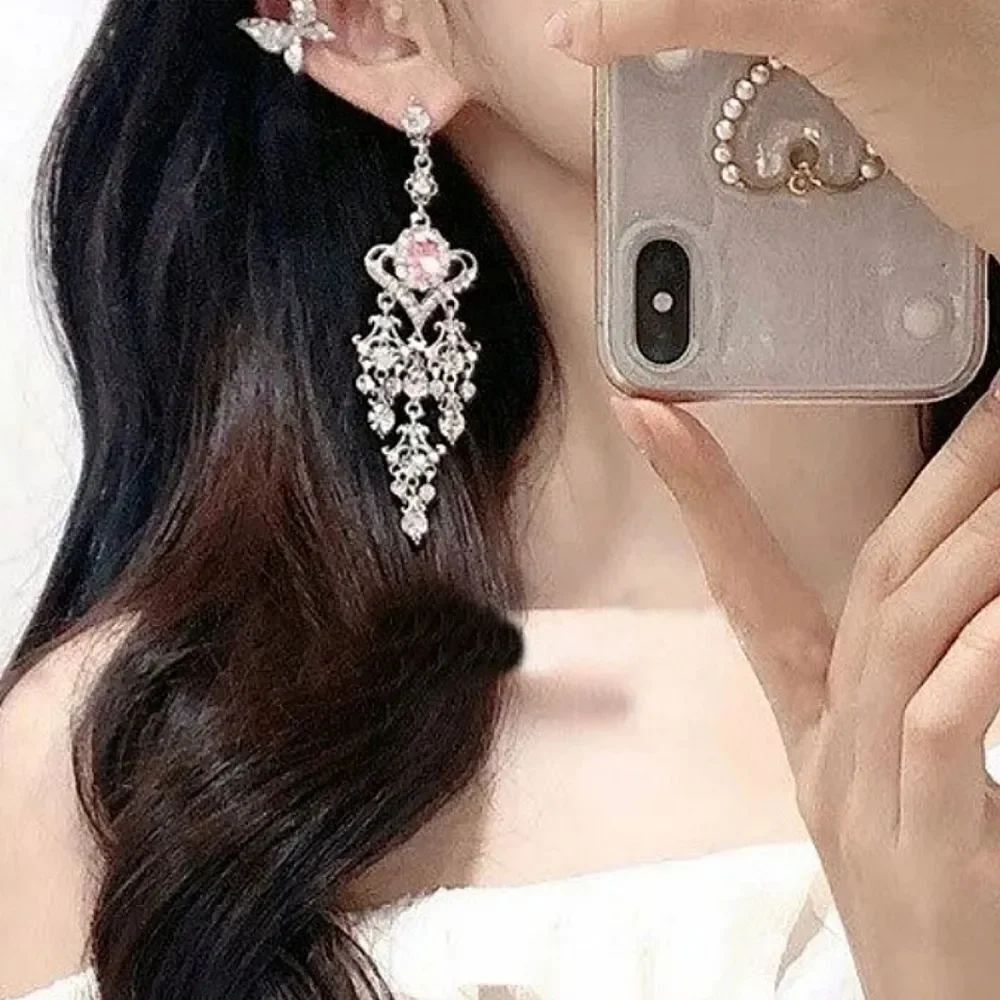 NWOT Y2K Crystal Chandelier Earrings